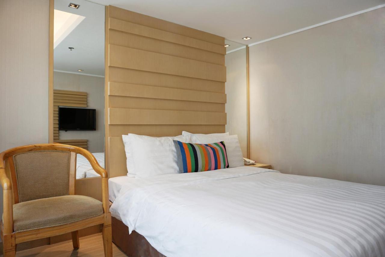 Hotel Benito Hong Kong Dış mekan fotoğraf